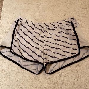 Old Navy Active Shorts Size Small